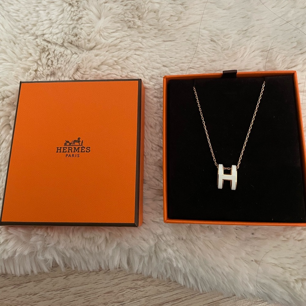 Hermes Pop H Necklace in White/ Rose Gold chain.